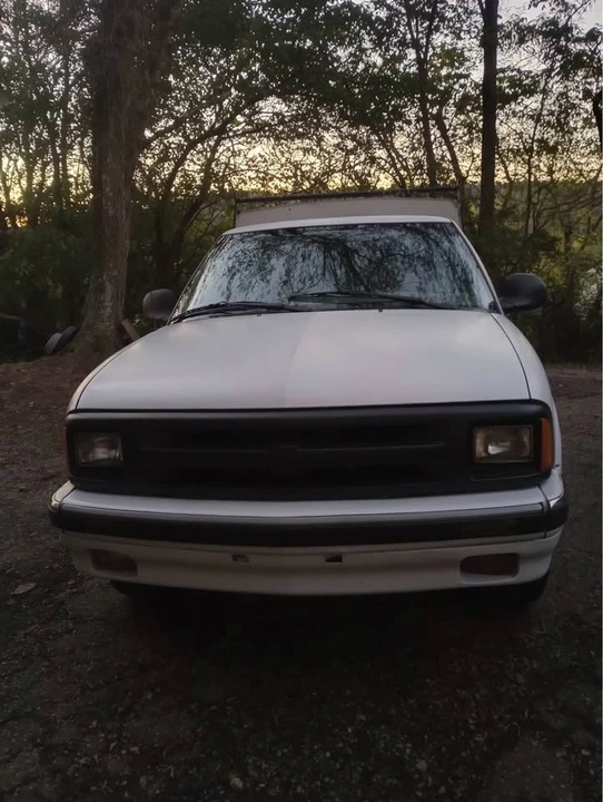 1997 Chevrolet S-10 - Image 3 of 3