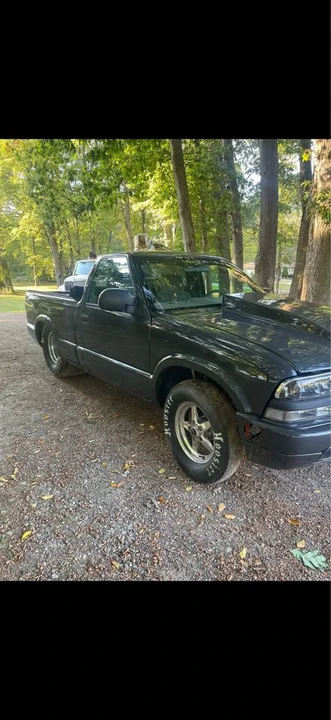 1997 Chevrolet S-10 - Image 2 of 19