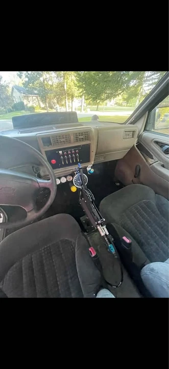 1997 Chevrolet S-10 - Image 11 of 19