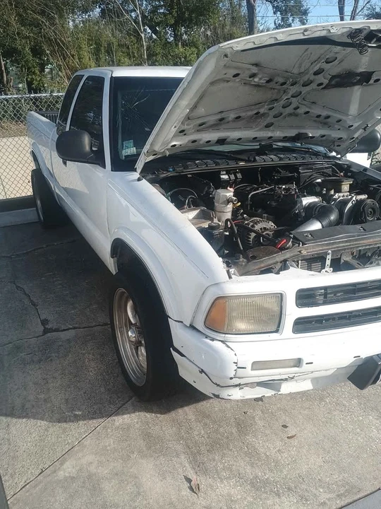 1997 Chevrolet S-10 - Image 7 of 11