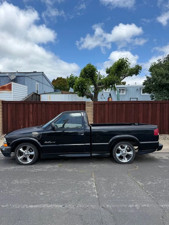 1997 Chevrolet S-10 - Image 5 of 17