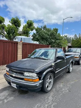1997 Chevrolet S-10 LS Pickup
