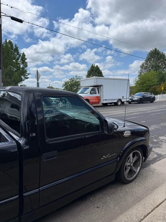 1997 Chevrolet S-10 - Image 11 of 17