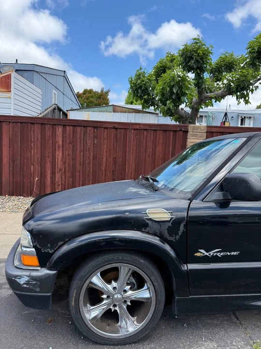 1997 Chevrolet S-10 - Image 3 of 17