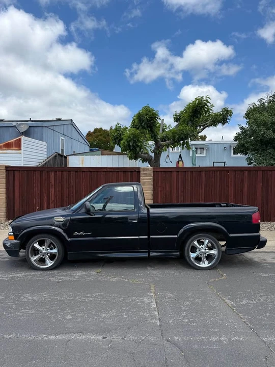 1997 Chevrolet S-10 - Image 6 of 17