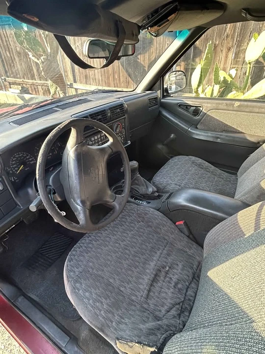 1997 Chevrolet S-10 - Image 6 of 8