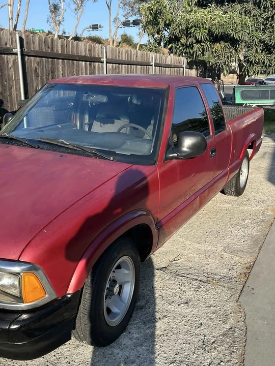 1997 Chevrolet S-10 - Image 5 of 8