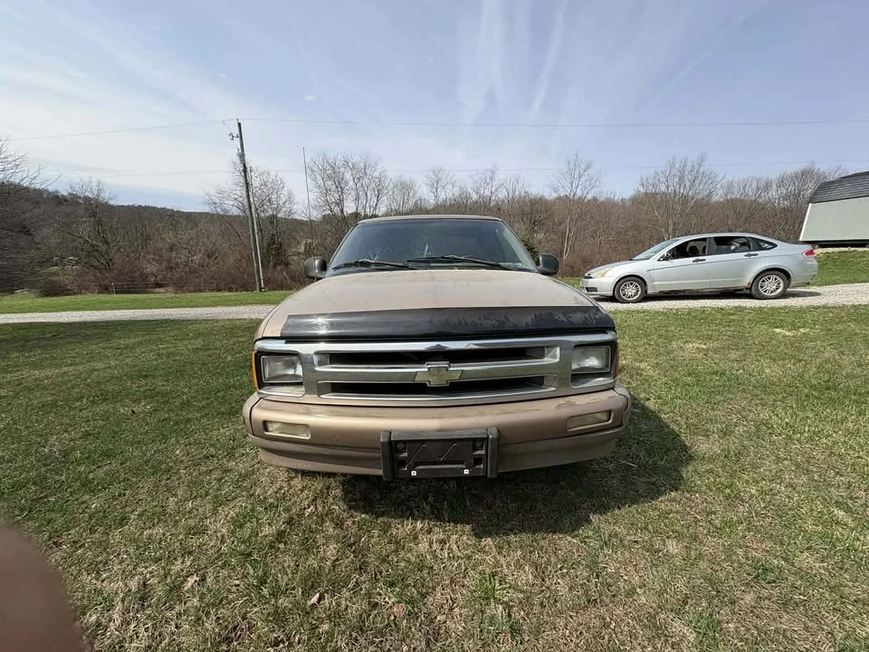 1997 Chevrolet S-10 - Image 3 of 4