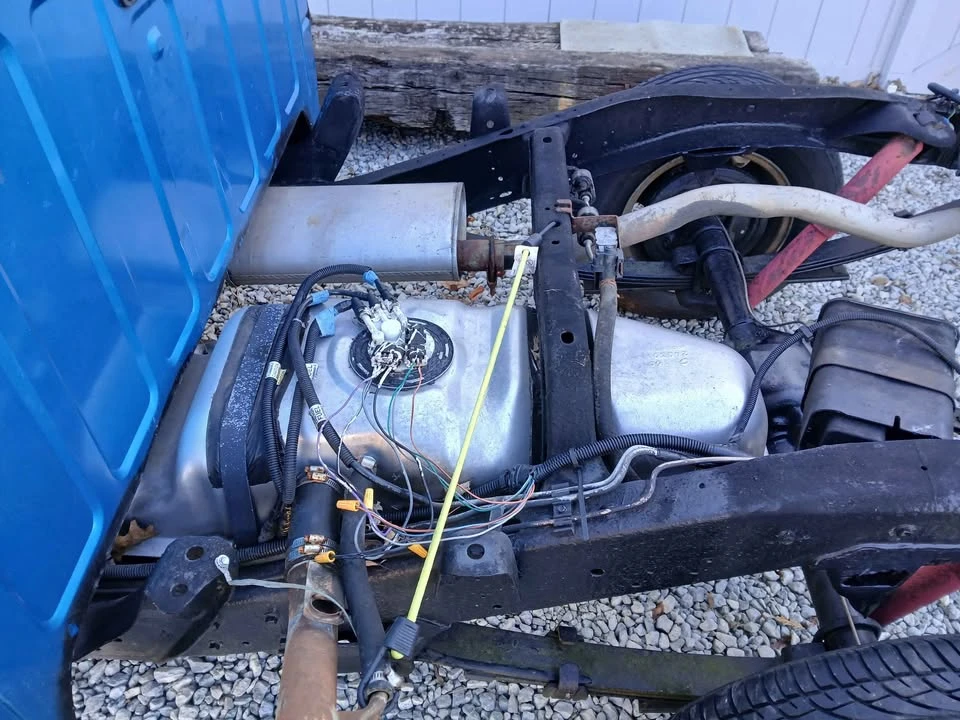 1997 Chevrolet S-10 - Image 7 of 10