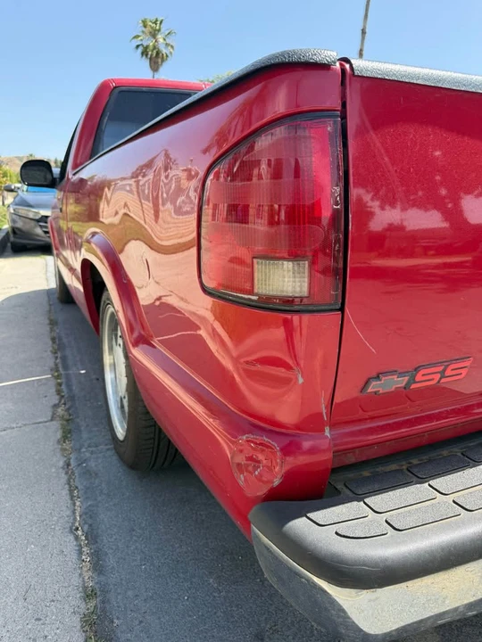 1997 Chevrolet S-10 - Image 2 of 14