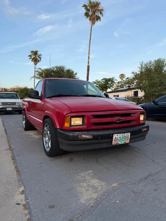 1997 Chevrolet S-10 - Image 9 of 14
