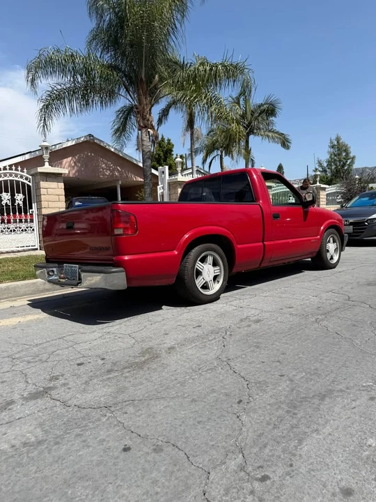 1997 Chevrolet S-10 - Image 12 of 14