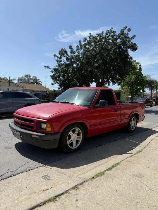 1997 Chevrolet S-10 - Image 12 of 14