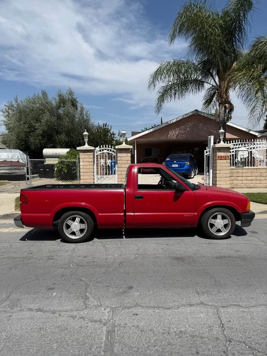 1997 Chevrolet S-10 - Image 9 of 14