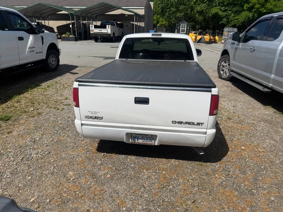 1997 Chevrolet S-10 - Image 10 of 10
