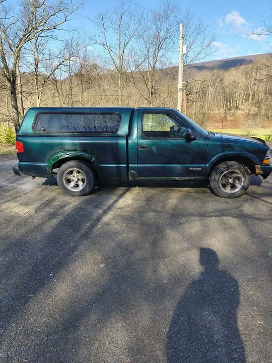 1997 Chevrolet S-10 - Image 2 of 4