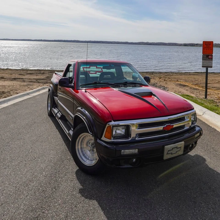 1997 Chevrolet S-10 - Image 2 of 15
