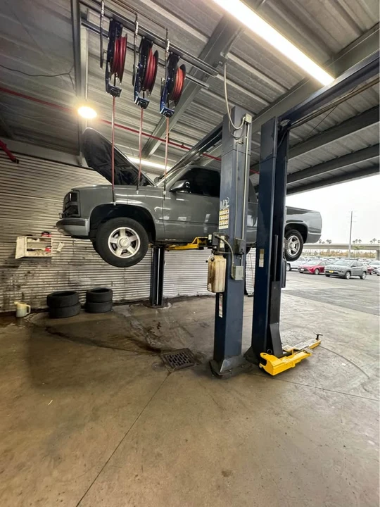 1997 Chevrolet C/K 4th Gen - Image 2 of 10