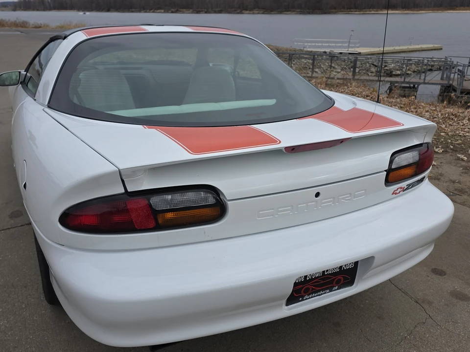 1997 Chevrolet Camaro 4th Gen - Image 7 of 21