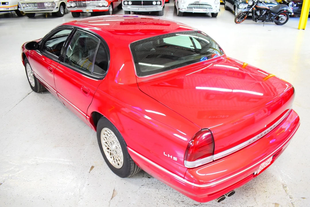 1997 Chrysler Concorde - Image 13 of 20