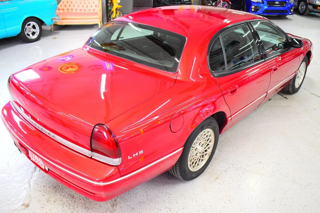 1997 Chrysler Concorde - Image 8 of 20