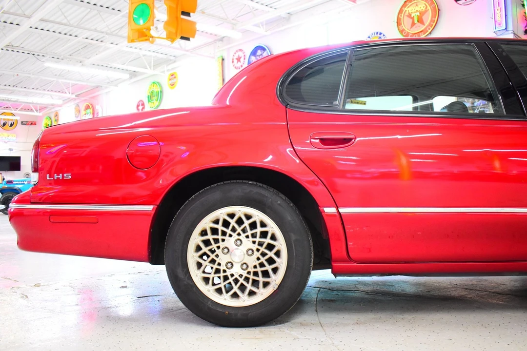 1997 Chrysler Concorde - Image 5 of 20
