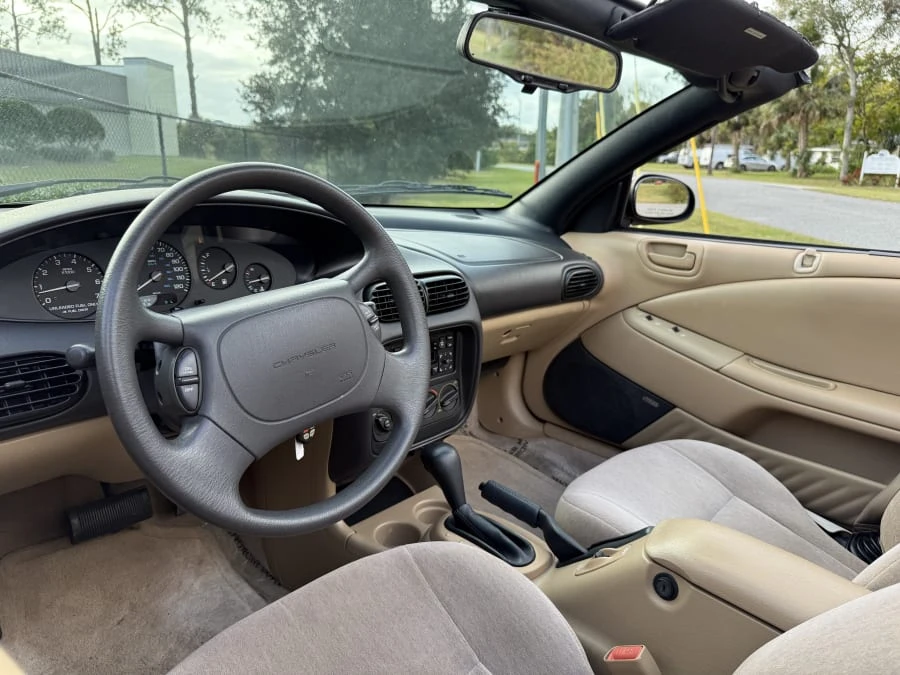 1997 Chrysler Sebring - Image 19 of 29