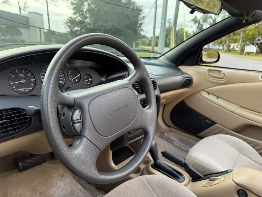 1997 Chrysler Sebring - Image 17 of 29