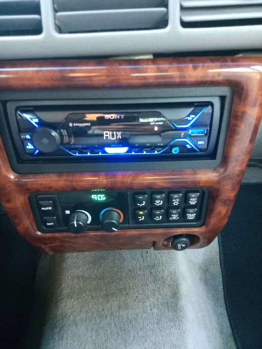 1997 Chrysler Concorde - Image 19 of 19