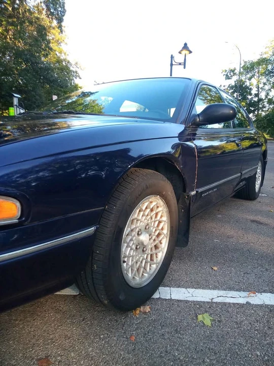 1997 Chrysler Concorde - Image 16 of 19