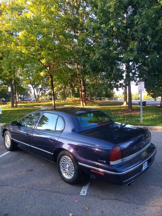 1997 Chrysler Concorde - Image 7 of 19