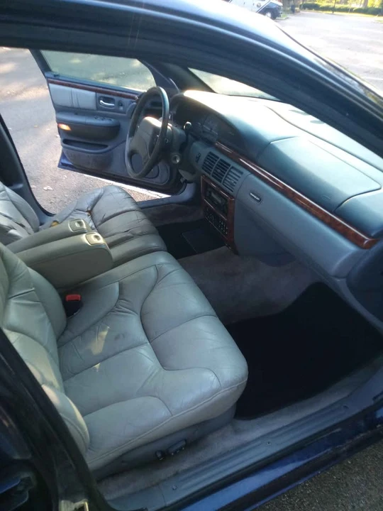 1997 Chrysler Concorde - Image 11 of 19