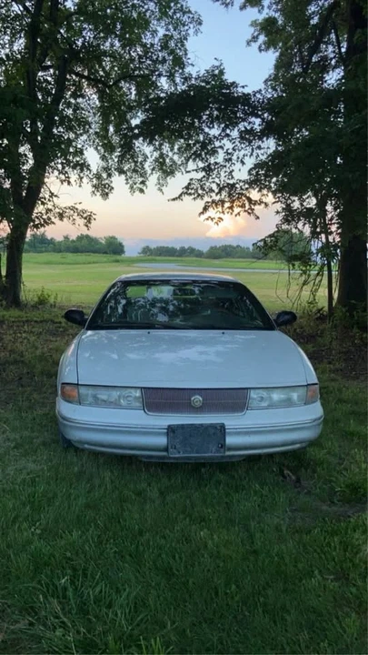 1997 Chrysler Concorde - Image 2 of 3
