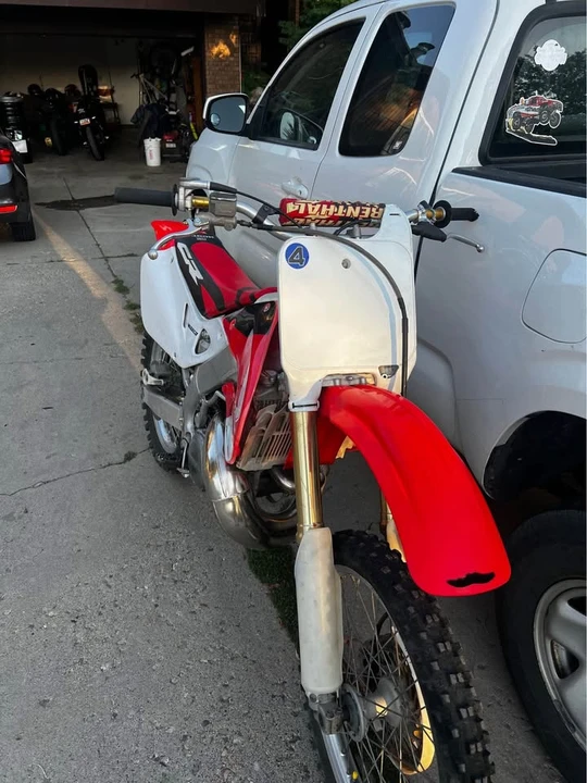 1997 Honda CR - Image 3 of 7
