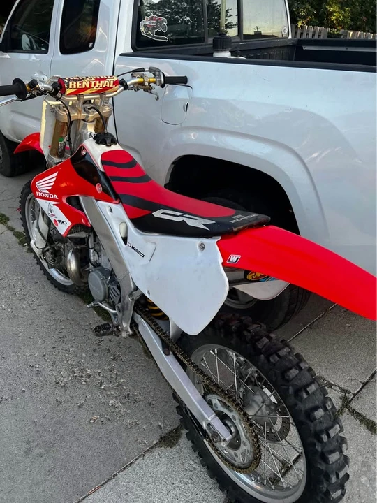 1997 Honda CR - Image 2 of 7