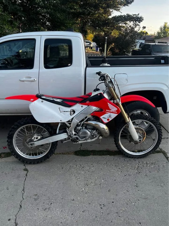 1997 Honda CR - Image 5 of 7