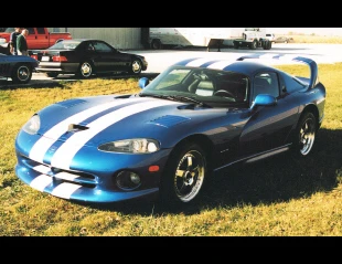 1997 Dodge Viper GTS 2nd Gen - Image 3 of 7