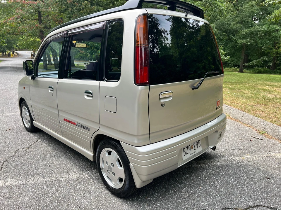1997 Daihatsu - Image 10 of 31
