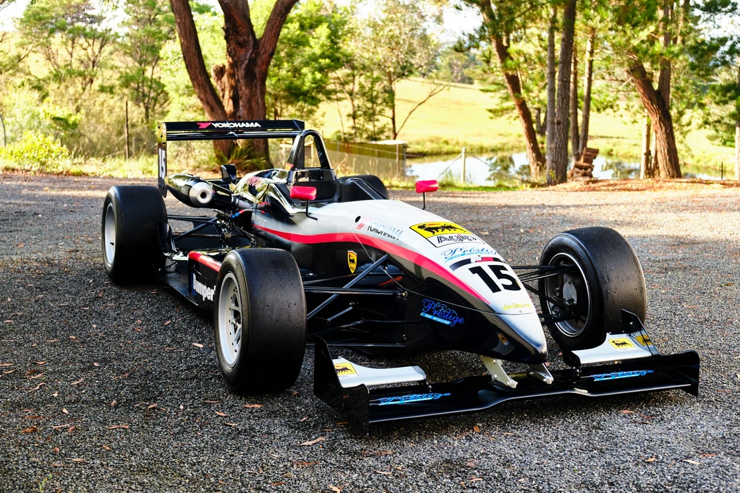 1997 Dallara - Image 9 of 31