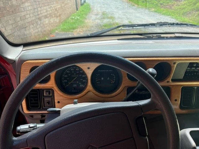 1997 Dodge Ram Van - Image 18 of 31