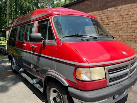 1997 Dodge Ram Van - Image 8 of 31