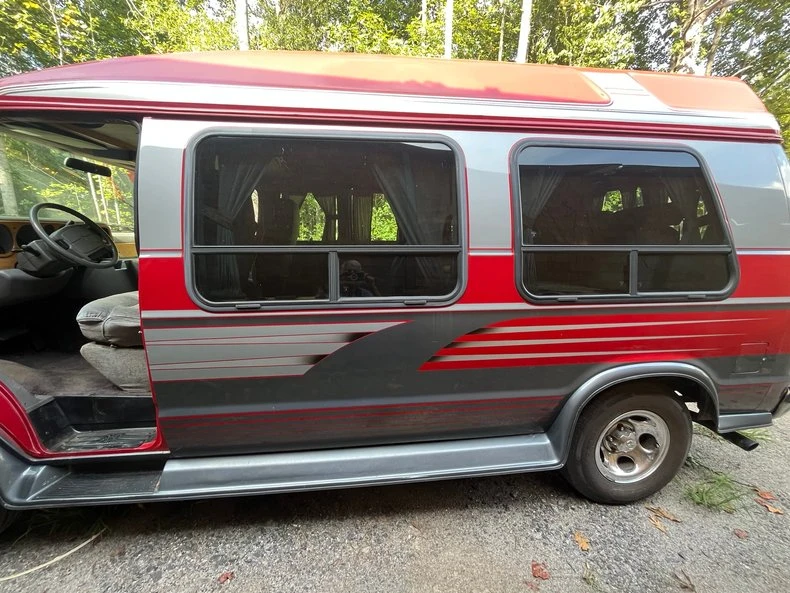 1997 Dodge Ram Van - Image 15 of 31