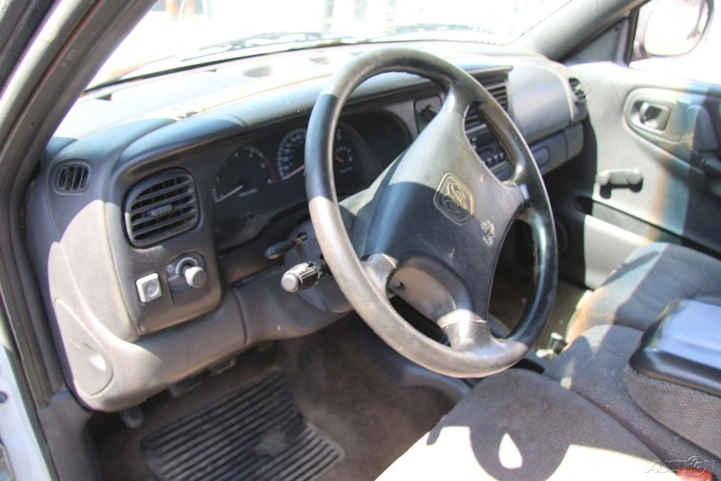 1997 Dodge Dakota 2nd Gen - Image 15 of 21