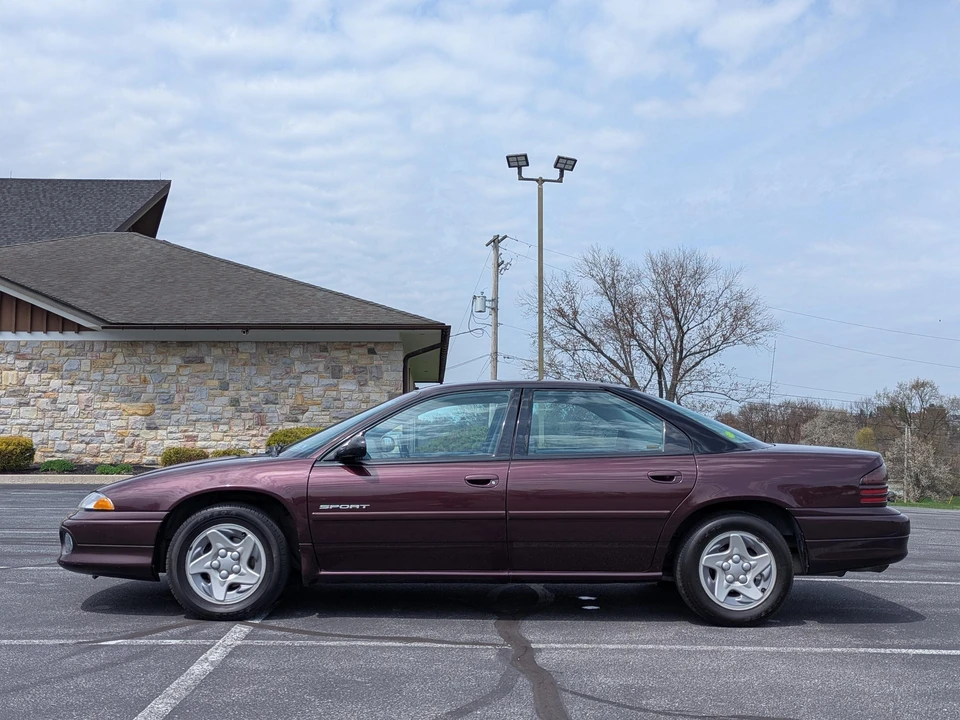 1997 Dodge Intrepid - Image 6 of 31