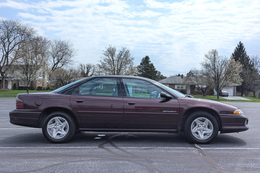 1997 Dodge Intrepid - Image 3 of 31