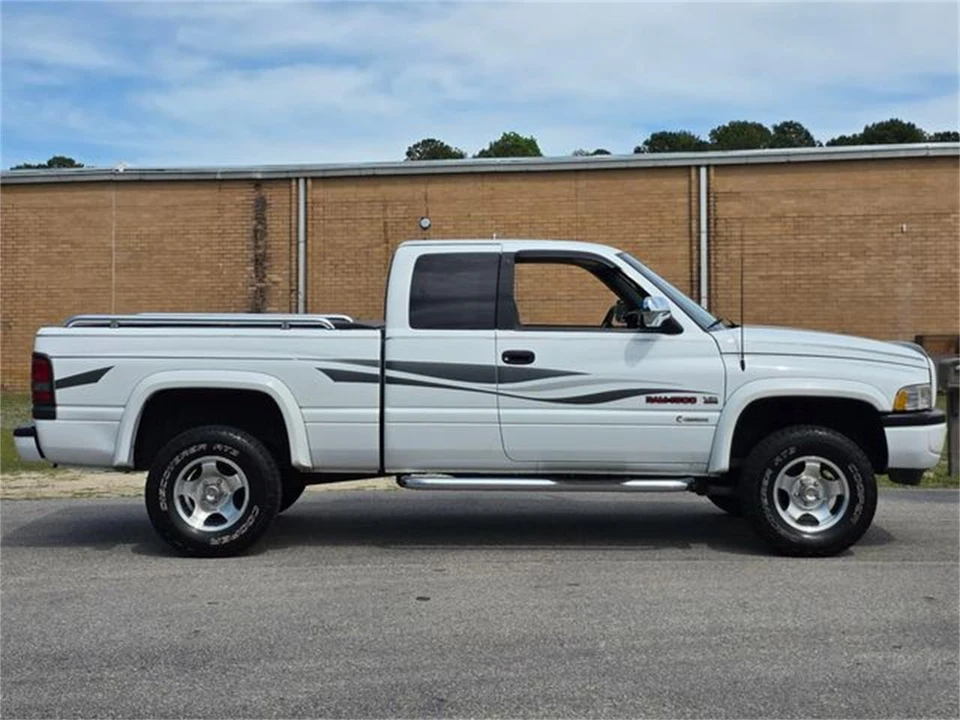 1997 Dodge Ram 2nd Gen - Image 6 of 31