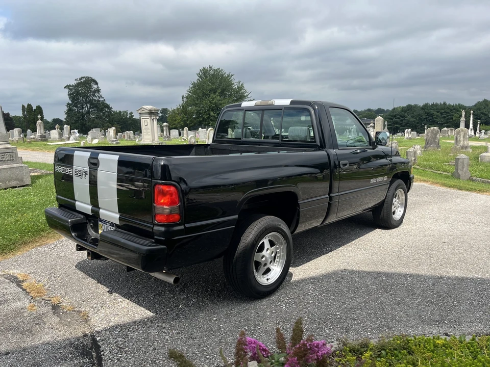 1997 Dodge Ram 1st Gen - Image 6 of 31