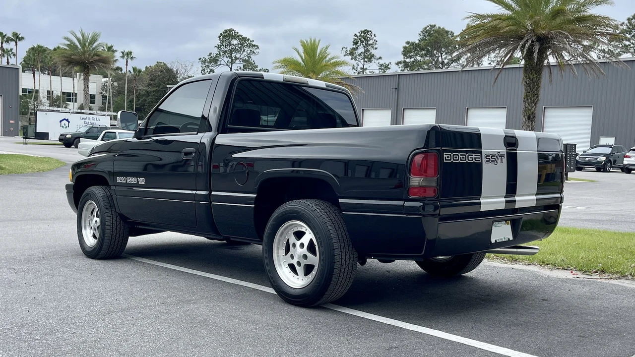 1997 Dodge Ram 2nd Gen - Image 18 of 19