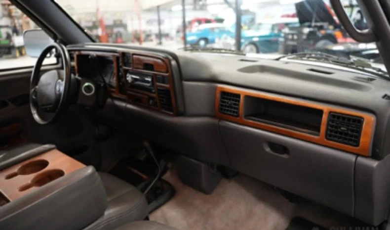 1997 Dodge Ram 2nd Gen - Image 28 of 31
