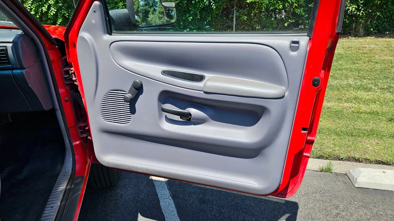 1997 Dodge Ram 2nd Gen - Image 9 of 21
